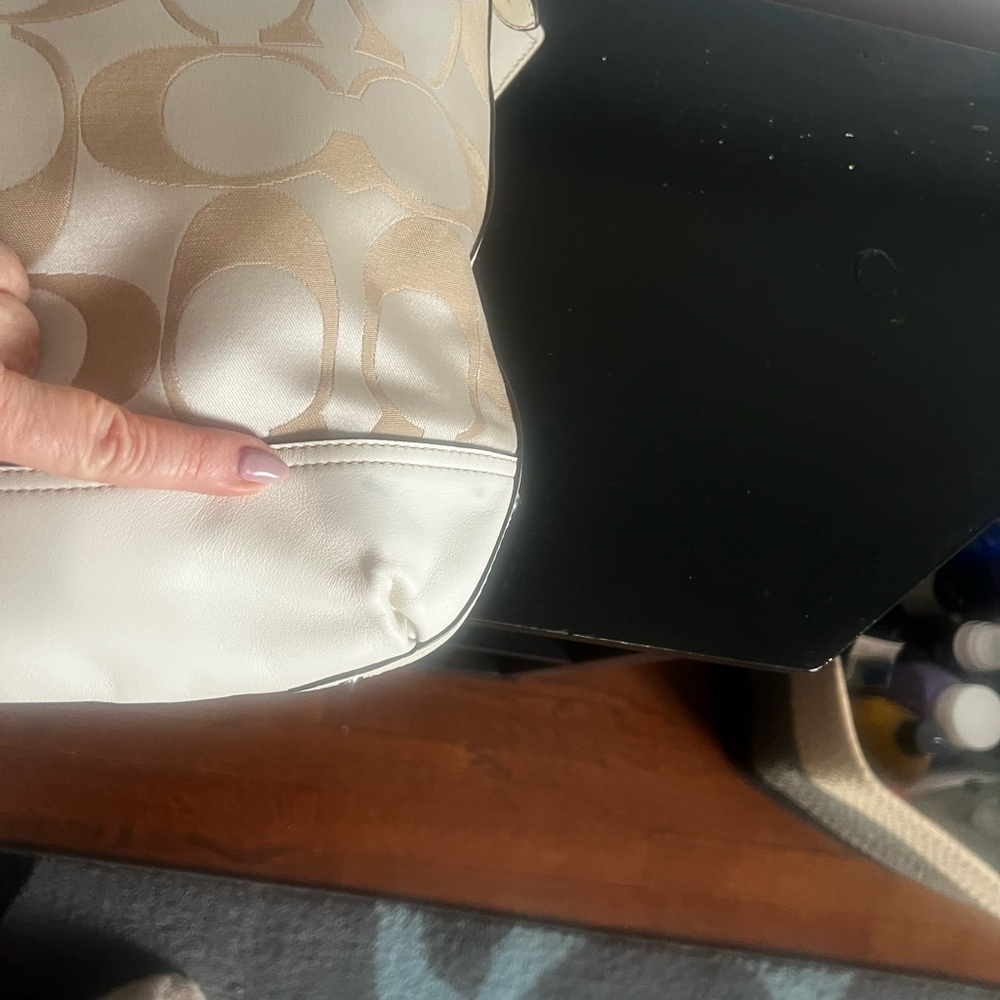 Coach Park Signature Duffle Bag F19740 - Picture 9 of 16